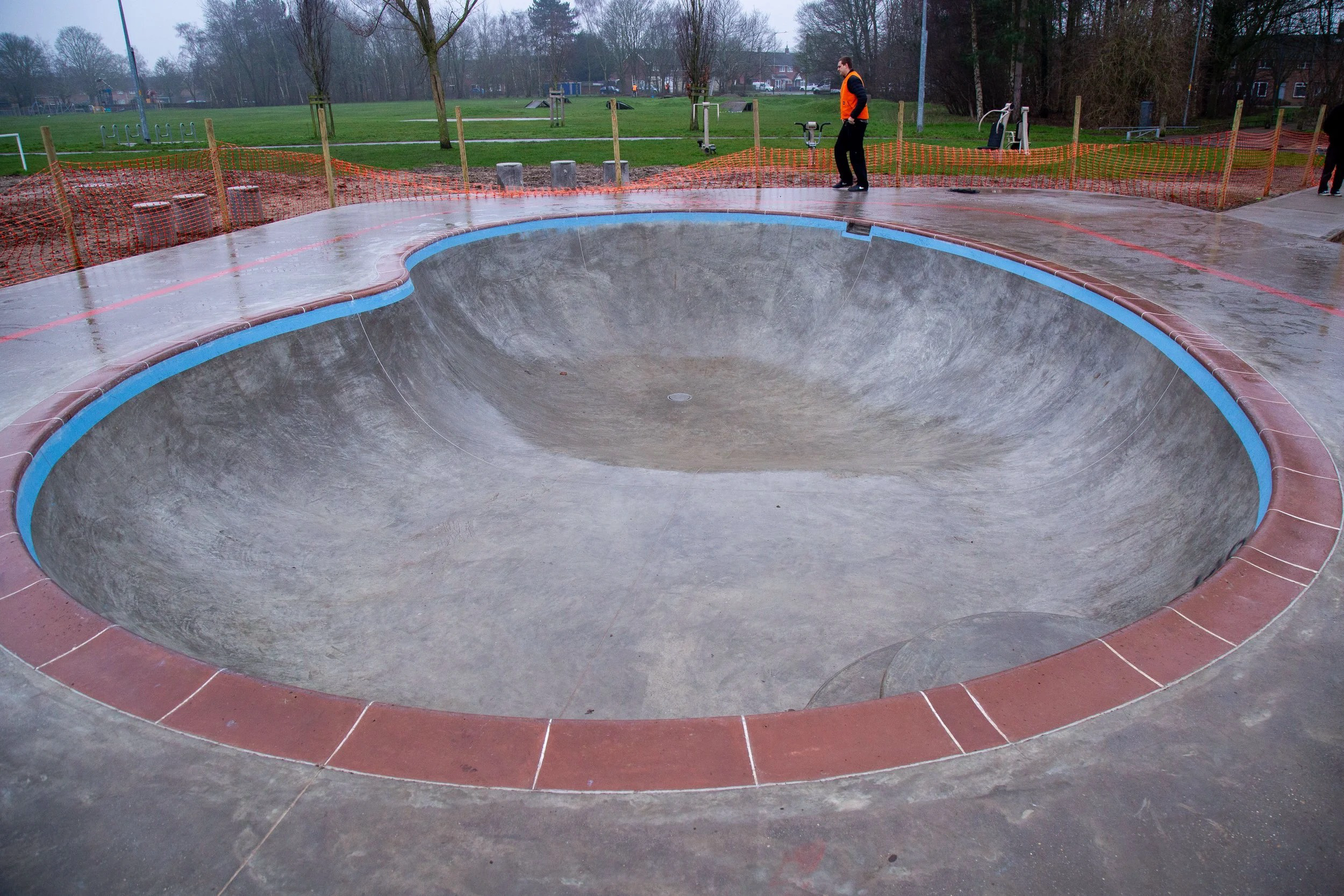 Concrete bowl - Heartsease Pool, Norwich